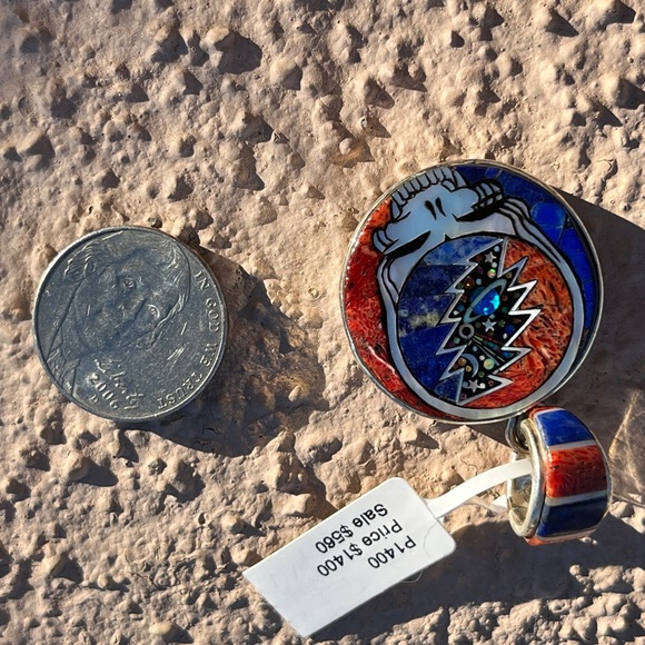 Grateful Dead gemstone inlay pendant by David Freeland Jr. - Picture 3 of 3